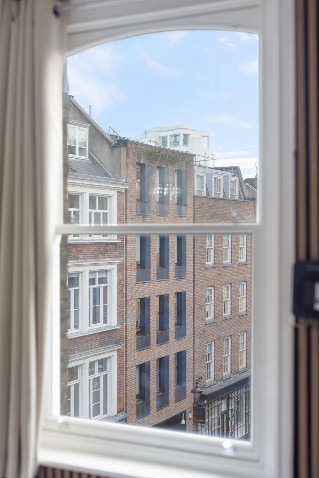 Chic Soho Stylish In The Heart Of London! 4 *